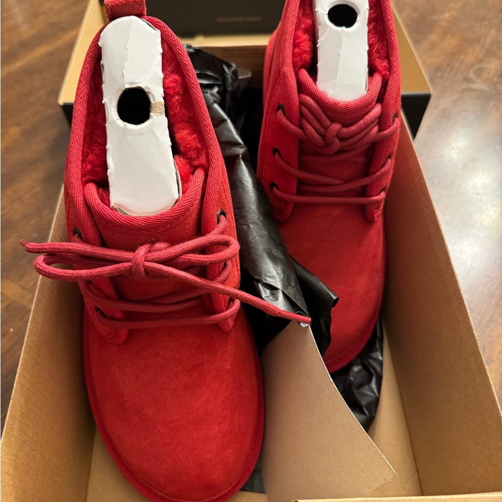 UGG NEW Red Suede Chukka Boots - Picture 4 of 6